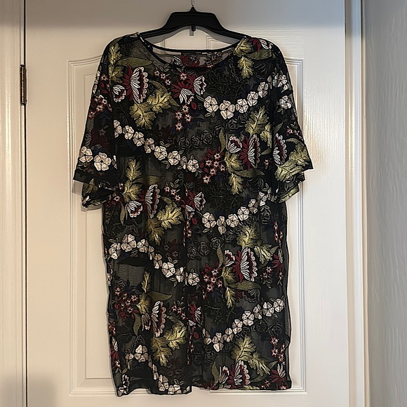 Zara W&B embroidered sheer dress / long top sz M (runs large) - Picture 1 of 3